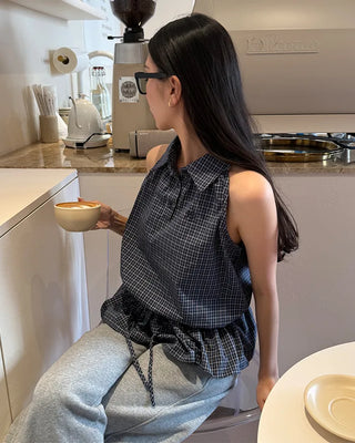 Color check sleeveless blouse