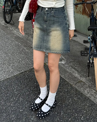 Polka dot strap flat shoes