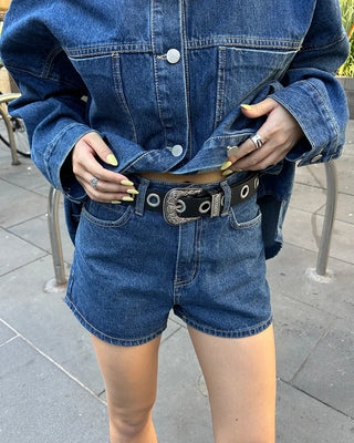 Short denim pants with hip patch pockets