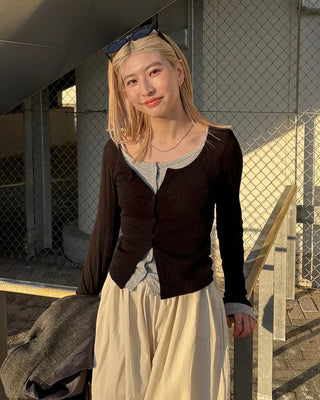 One-pleat low-waist slacks