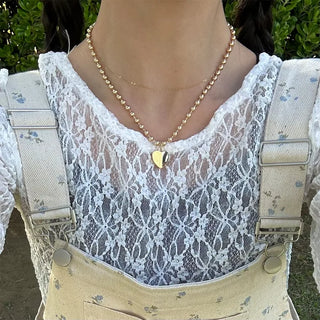 Heart pendant necklace