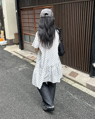 Dot pattern shirred short-sleeved dress