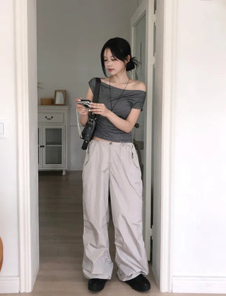 Striped one-shoulder T-shirt