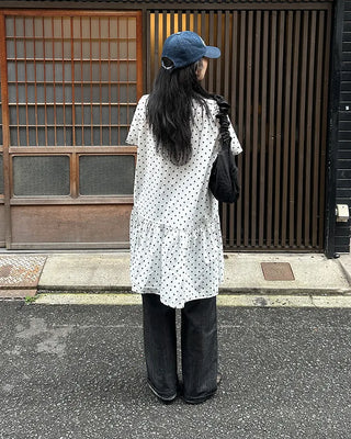 Dot pattern shirred short-sleeved dress