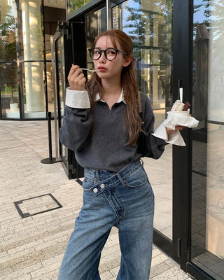 Two-tone simple V-neck knit