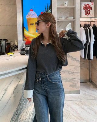 Two-tone simple V-neck knit