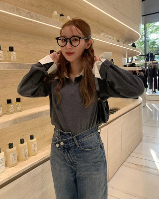 Two-tone simple V-neck knit
