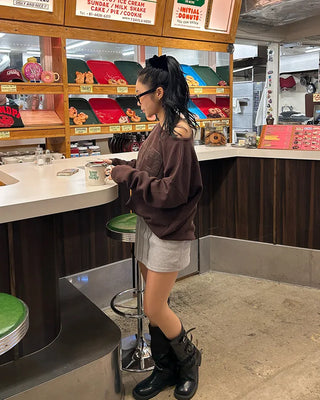Wide-waisted ribbed sweatshirt mini skirt