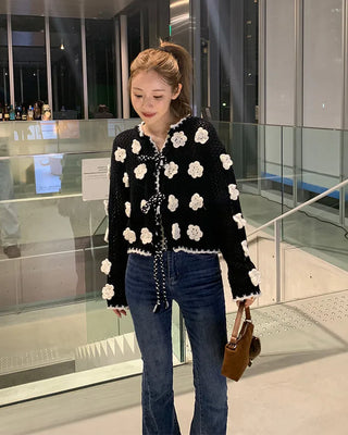 Big Flower Point Knit Cardigan
