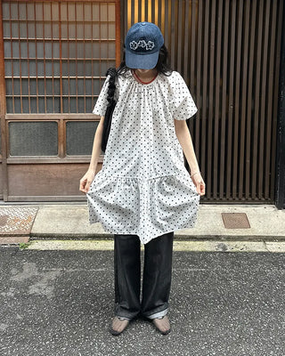 Dot pattern shirred short-sleeved dress