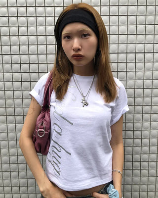 Need a hug lettering half t-shirt