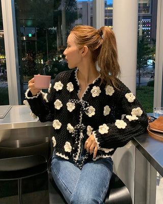 Big Flower Point Knit Cardigan