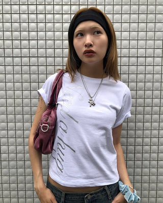 Need a hug lettering half t-shirt