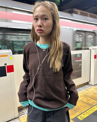 (Unisex) V-neck raglan high-gauge knit