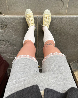 Lace hem short ribbed leggings pants