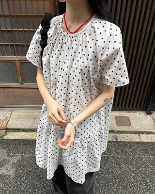 Dot pattern shirred short-sleeved dress