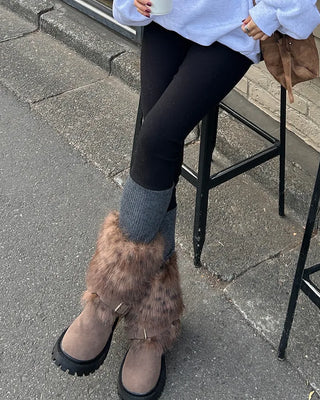Harness-attached pattern fur suede short boots