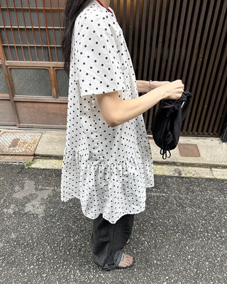 Dot pattern shirred short-sleeved dress
