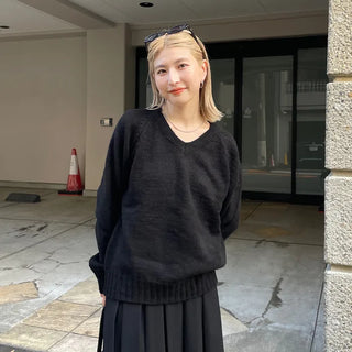 V-neck oversized knit