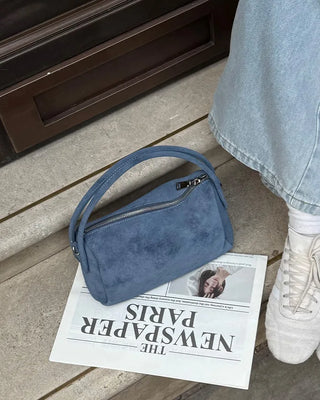 Round shoulder bag