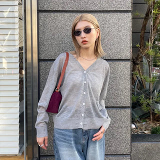 Linen V-neck cardigan