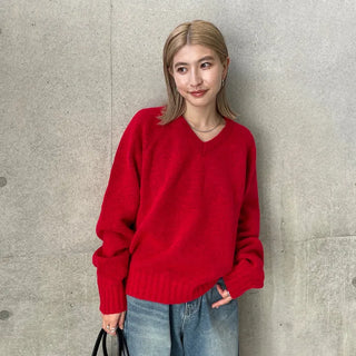 V-neck oversized knit