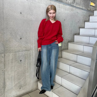 V-neck oversized knit