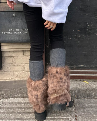 Harness-attached pattern fur suede short boots