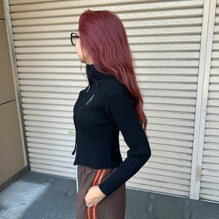 Applique zip-up knit
