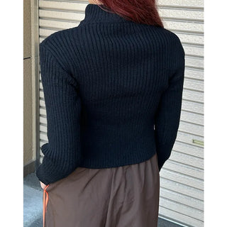 Applique zip-up knit