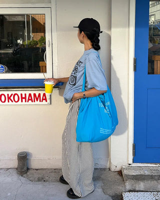 Lettering Square Big Tote Bag
