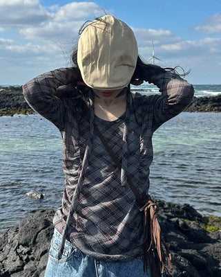 Checkered scarf T-shirt