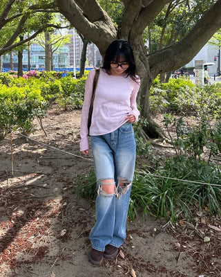 Round neck roll-up hem sheer knit