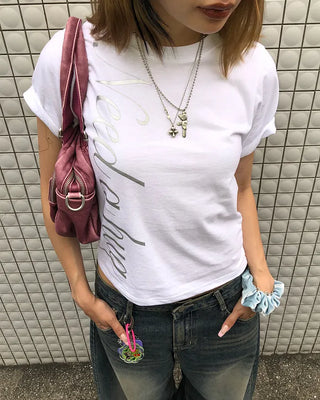 Need a hug lettering half t-shirt