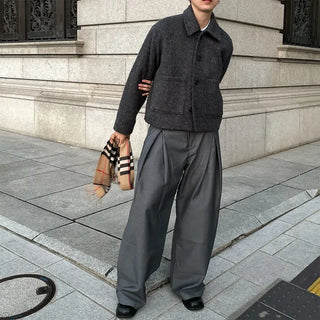 Wide-leg slacks with side pleats