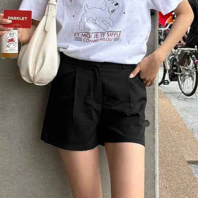 Pleated shorts