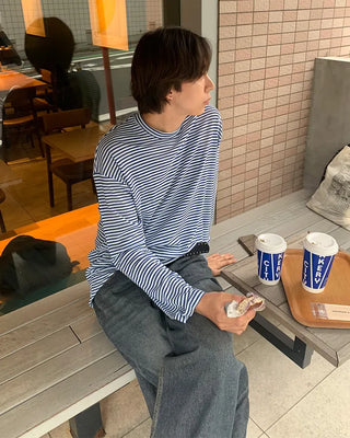 Striped round neck long-sleeved T-shirt