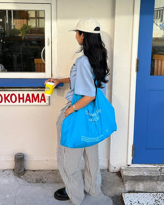 Lettering Square Big Tote Bag