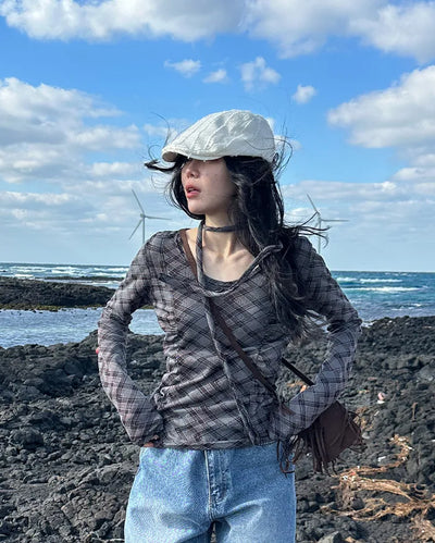 Checkered scarf T-shirt