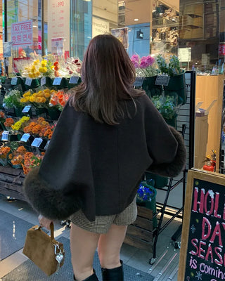 Tie cape fur jacket