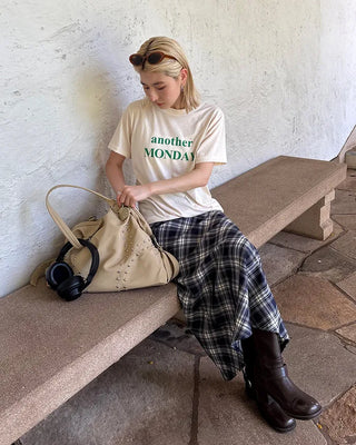 MONDAY Round Neck Half T-Shirt