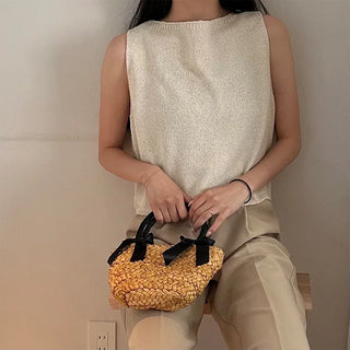 Two-ribbon basket bag