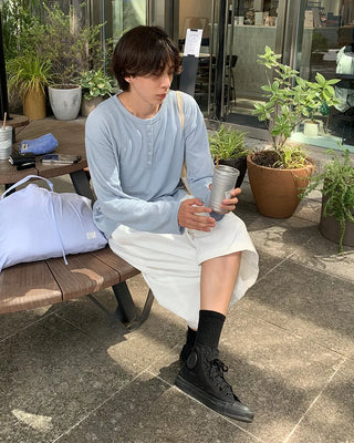 Henley neck long-sleeved knit