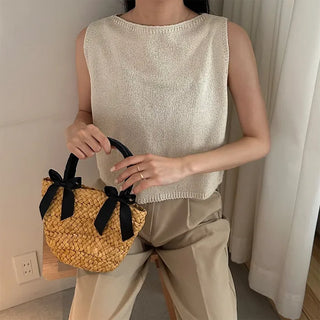 Two-ribbon basket bag