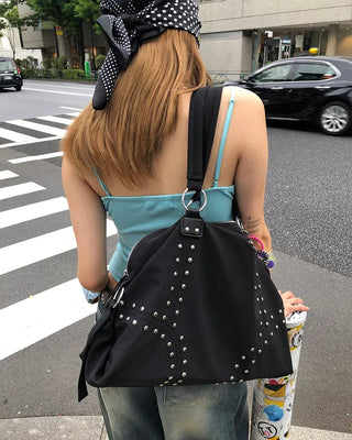 Double rivet line shoulder bag