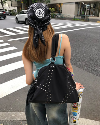 Double rivet line shoulder bag