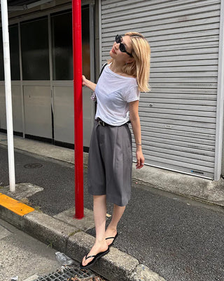 See-through off-shoulder cap t-shirt