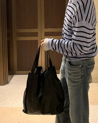 Black pouch set shoulder bag