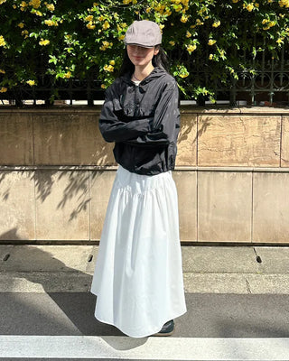 V-neck shirred long skirt