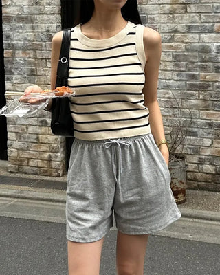 Sweat-weight elastic waist shorts